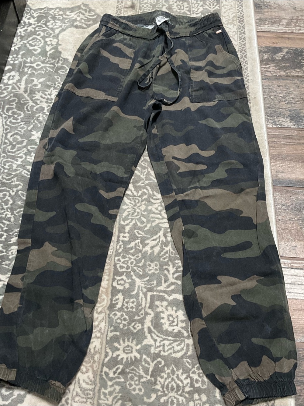 PINK Victoria's Secret Camouflage Drawstring Joggers - Green/Black XS